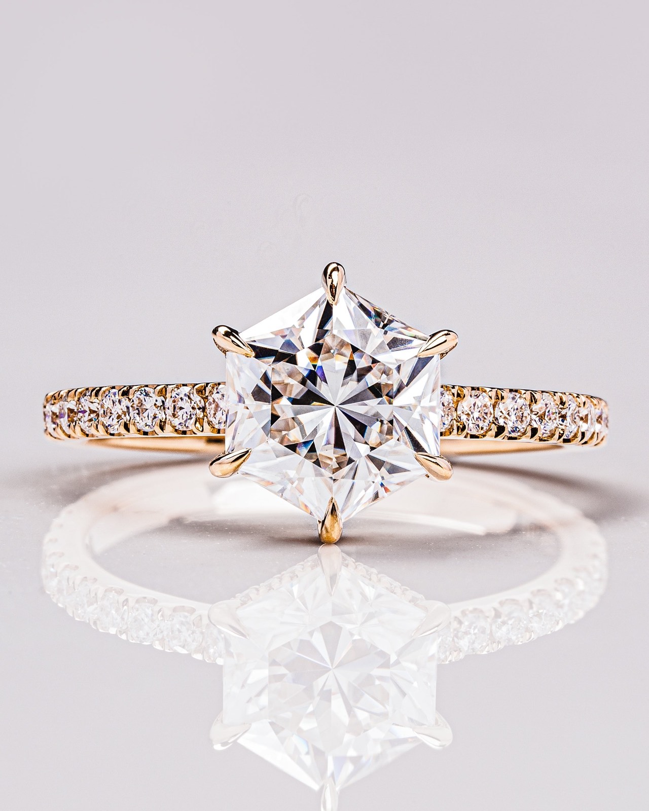 Jasmine (with Pavé) - Hexagon