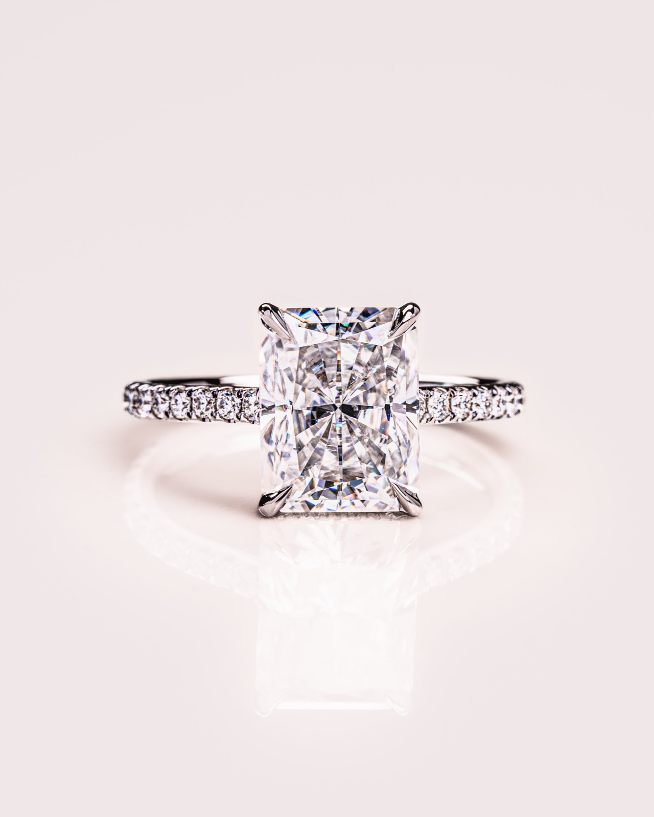 Jasmine (with Pavé) - Radiant